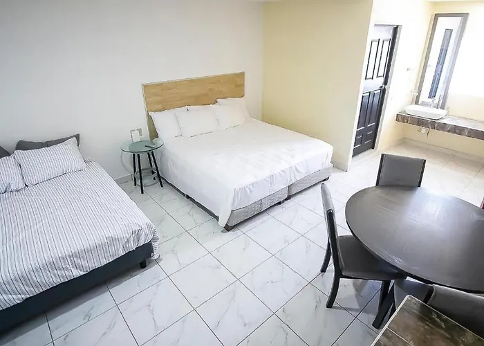 Oyo Plaza Torres, Hotel 4*